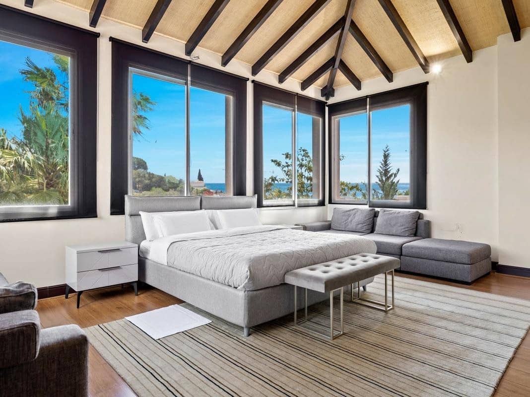 4 chambre Villa/Maison à vendre à Marbella avec piscine garage - 1 850 000 € (Ref: 7737059)