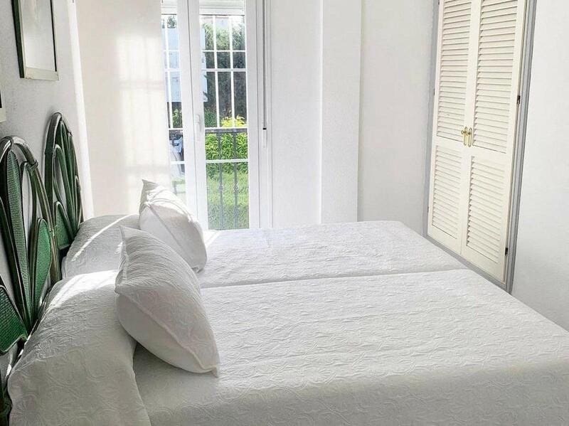 5 Zimmer Apartment zu verkaufen in Marbella mit Pool Garage - 740.000 € (Ref: 7746383)