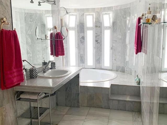 5 slaapkamer Appartement te huur in Nagüeles Alto, Marbella met zwembad garage - € 2.400 (Ref: 7746384)