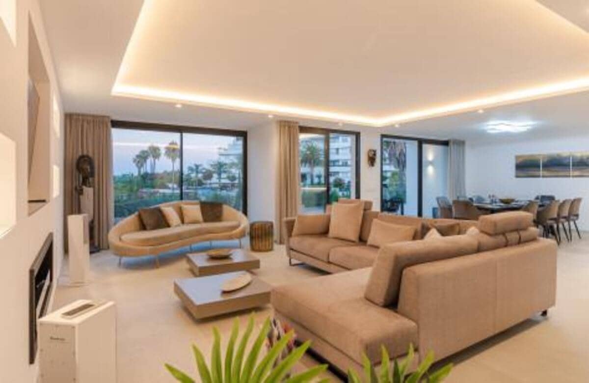5 slaapkamer Villa te huur in Guadalmina met zwembad garage - € 11.500 (Ref: 7752661)