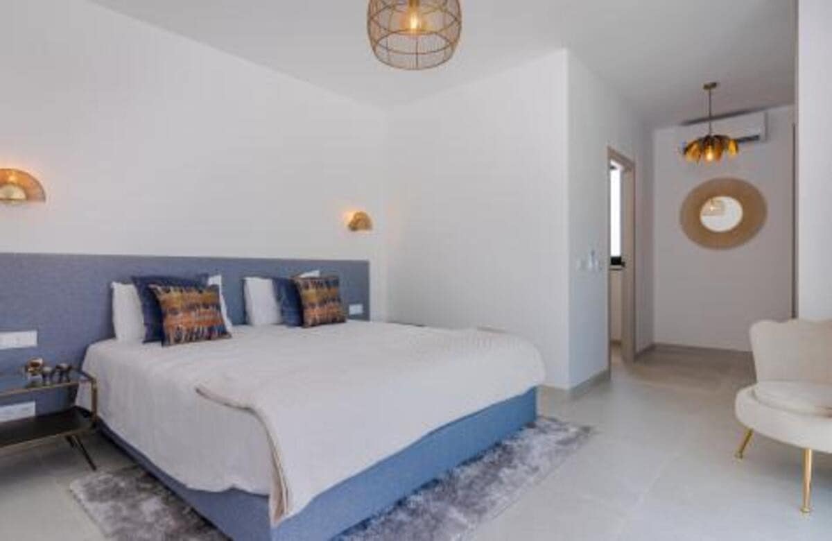 5 slaapkamer Villa te huur in Guadalmina met zwembad garage - € 11.500 (Ref: 7752661)