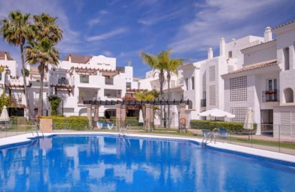 4 chambre Penthouse à vendre à San Pedro de Alcantara avec piscine garage - 1 450 000 € (Ref: 7759946)