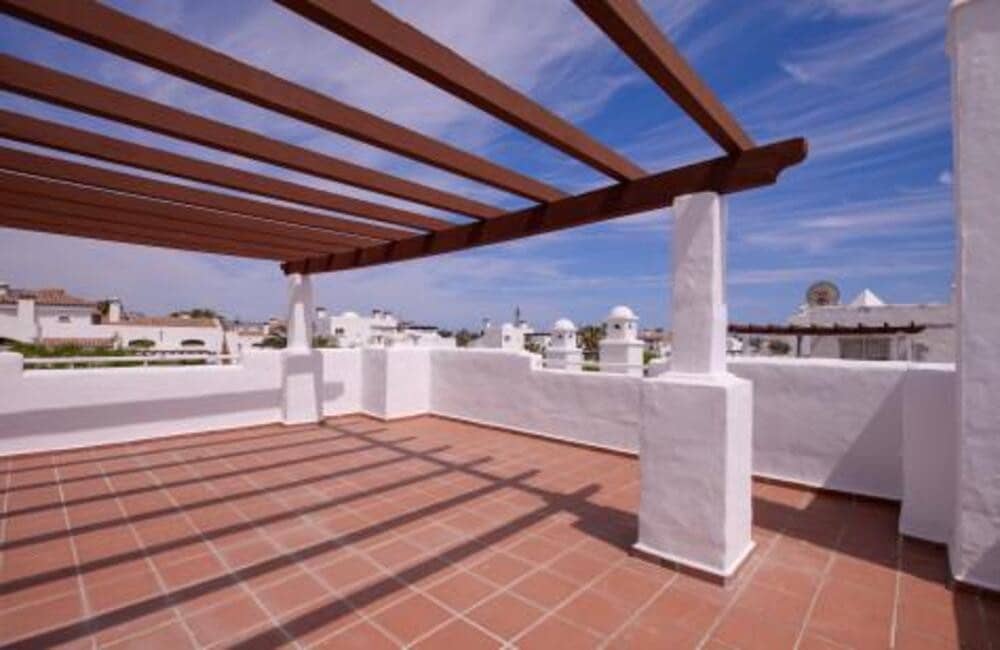 4 chambre Penthouse à vendre à San Pedro de Alcantara avec piscine garage - 1 450 000 € (Ref: 7759946)