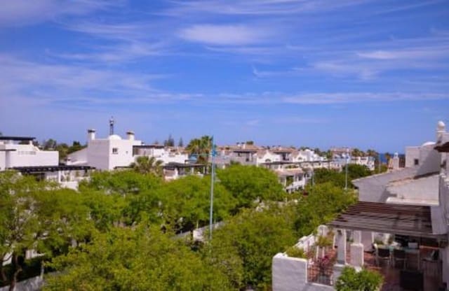 4 soverom Penthouse til salgs i Nueva Alcántara, Marbella med svømmebasseng garasje - € 1 450 000 (Ref: 7759946)