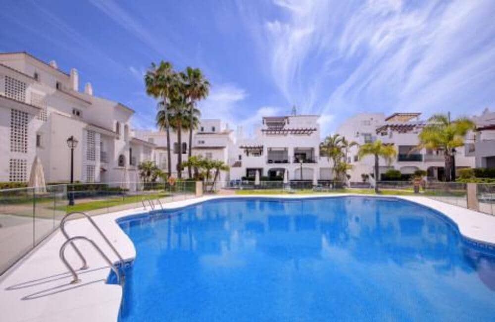 4 chambre Penthouse à vendre à San Pedro de Alcantara avec piscine garage - 1 450 000 € (Ref: 7759946)