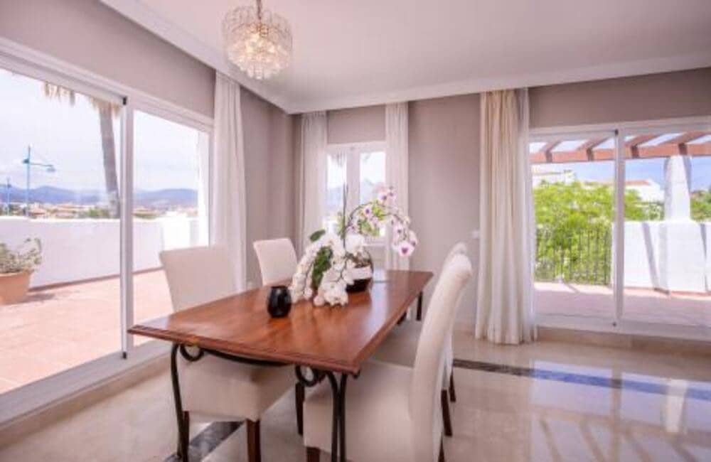 4 chambre Penthouse à vendre à San Pedro de Alcantara avec piscine garage - 1 450 000 € (Ref: 7759946)