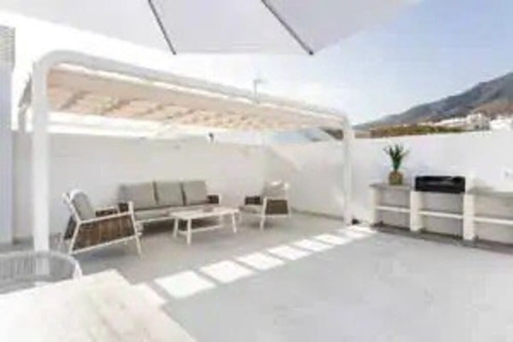 2 sypialnia Penthouse na sprzedaż w Fuengirola z basenem garażem - 739 000 € (Ref: 7763850)