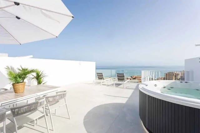 2 sovrum Takvåning till salu i Zona Puerto Deportivo, Fuengirola med pool garage - 739 000 € (Ref: 7763850)
