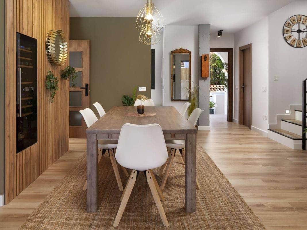 4 quarto Casa em Banda para venda em Marbella com piscina garagem - 995 000 € (Ref: 7770174)