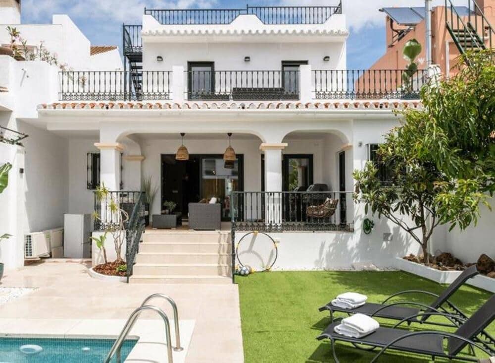 4 quarto Casa em Banda para venda em Marbella com piscina garagem - 995 000 € (Ref: 7770174)