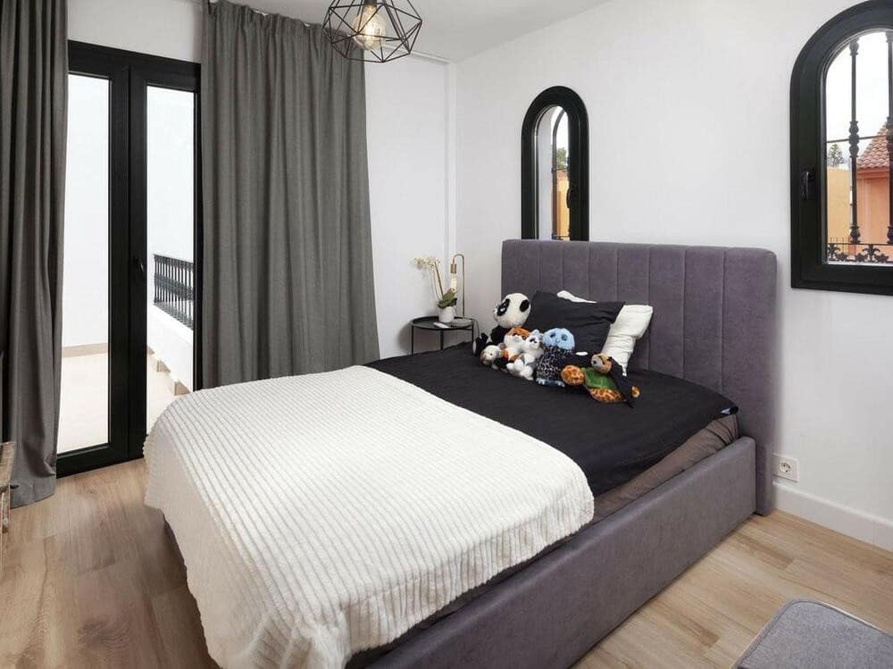 4 quarto Casa em Banda para venda em Marbella com piscina garagem - 995 000 € (Ref: 7770174)