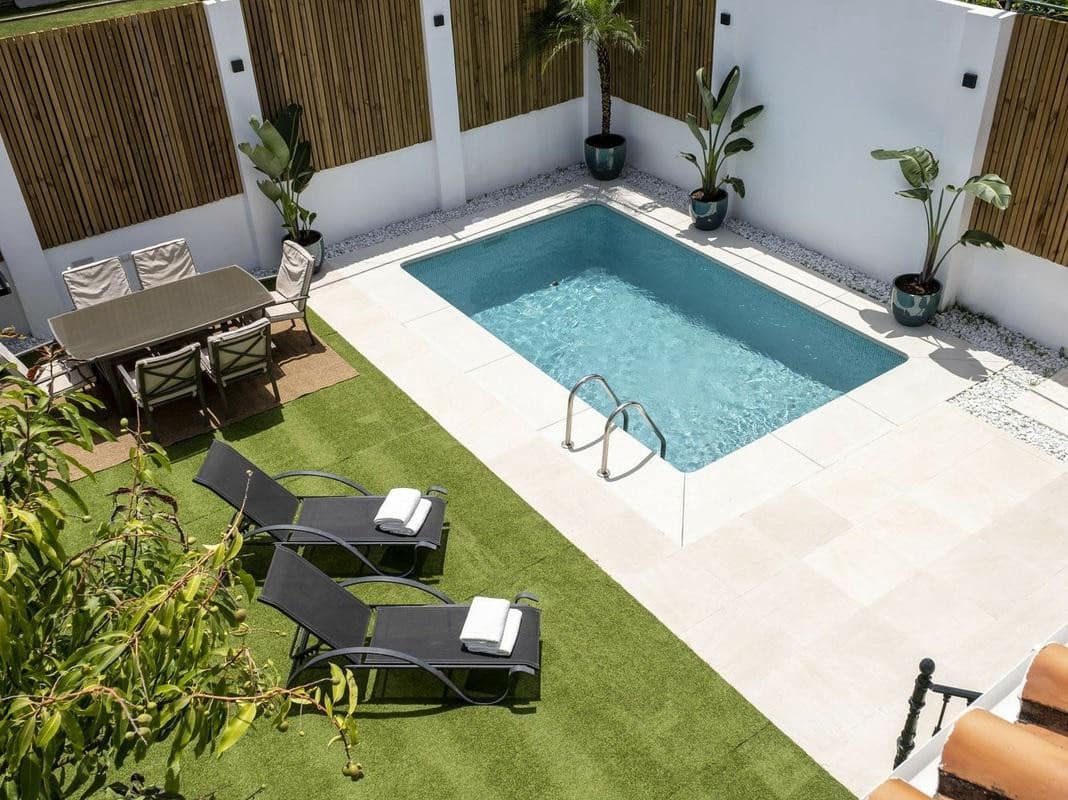 4 quarto Casa em Banda para venda em Marbella com piscina garagem - 995 000 € (Ref: 7770174)