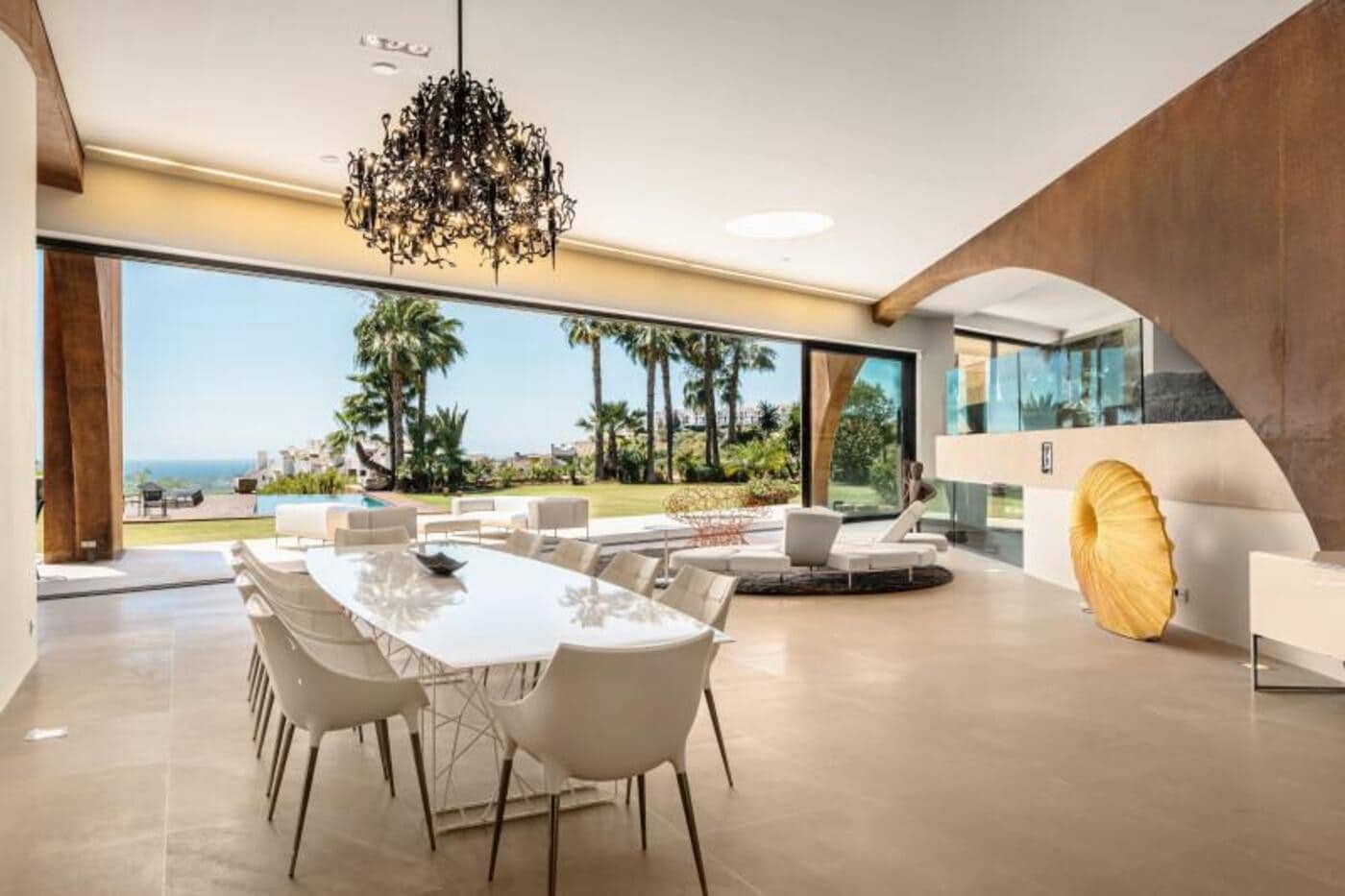 8 Zimmer Villa zu verkaufen in Benahavis mit Pool Garage - 5.750.000 € (Ref: 7787819)