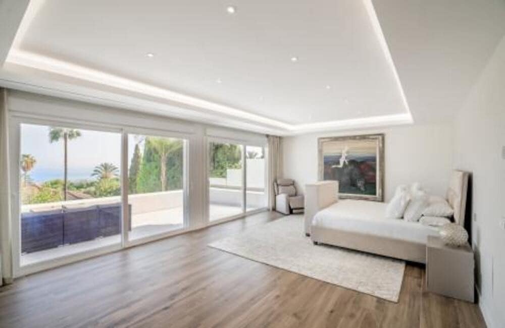 5 makuuhuone Huvila myytävänä paikassa Marbella mukana uima-altaan 
autotalli - 3 490 000 € (Ref: 7794661)