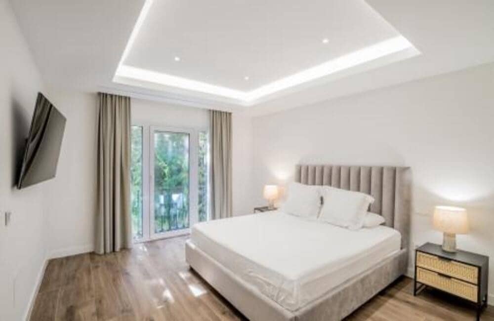 5 makuuhuone Huvila myytävänä paikassa Marbella mukana uima-altaan 
autotalli - 3 490 000 € (Ref: 7794661)