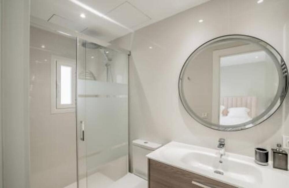 5 makuuhuone Huvila myytävänä paikassa Marbella mukana uima-altaan 
autotalli - 3 490 000 € (Ref: 7794661)