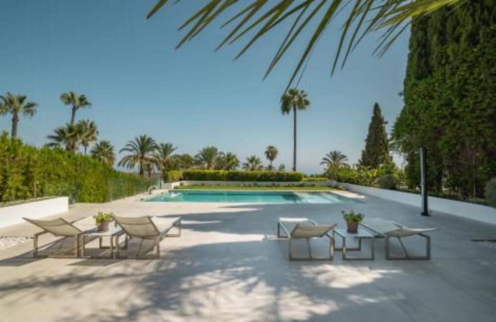 5 makuuhuone Huvila myytävänä paikassa Marbella mukana uima-altaan 
autotalli - 3 490 000 € (Ref: 7794661)