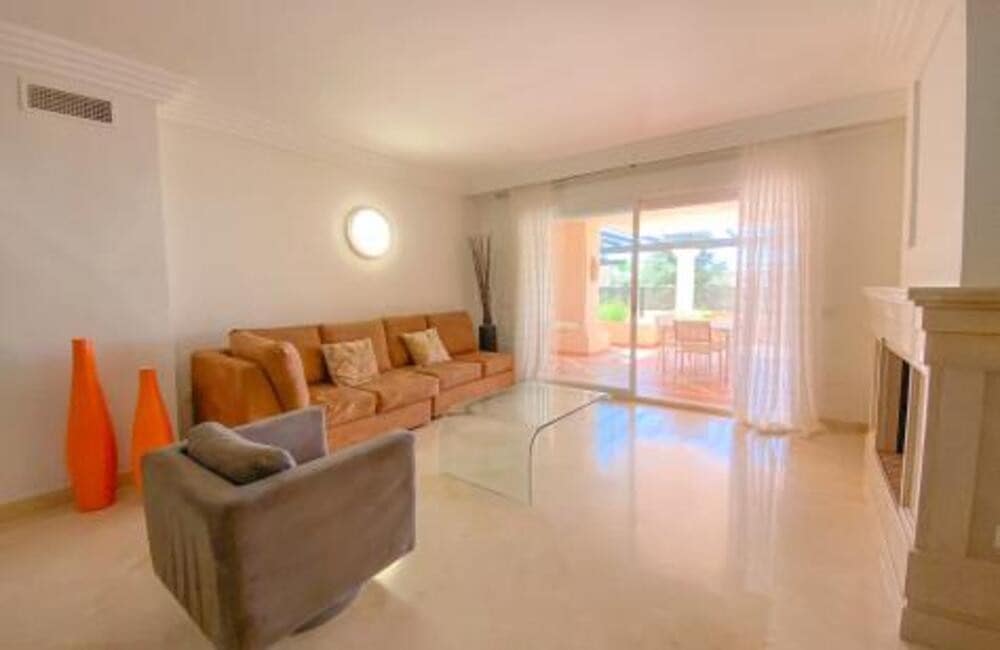 2 bedroom Apartment for sale in Marbella with pool garage - € 590,000 (Ref: 7797466)