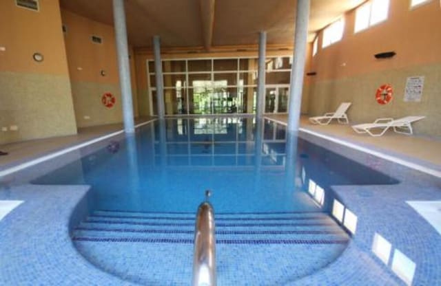2 soveværelse Lejlighed til salg i Los Naranjos, Marbella med swimmingpool garage - € 590.000 (Ref: 7797466)