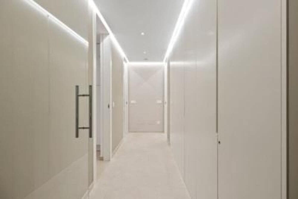 4 sovrum Lägenhet till salu i Nueva Andalucia med pool garage - 1 575 000 € (Ref: 7799588)