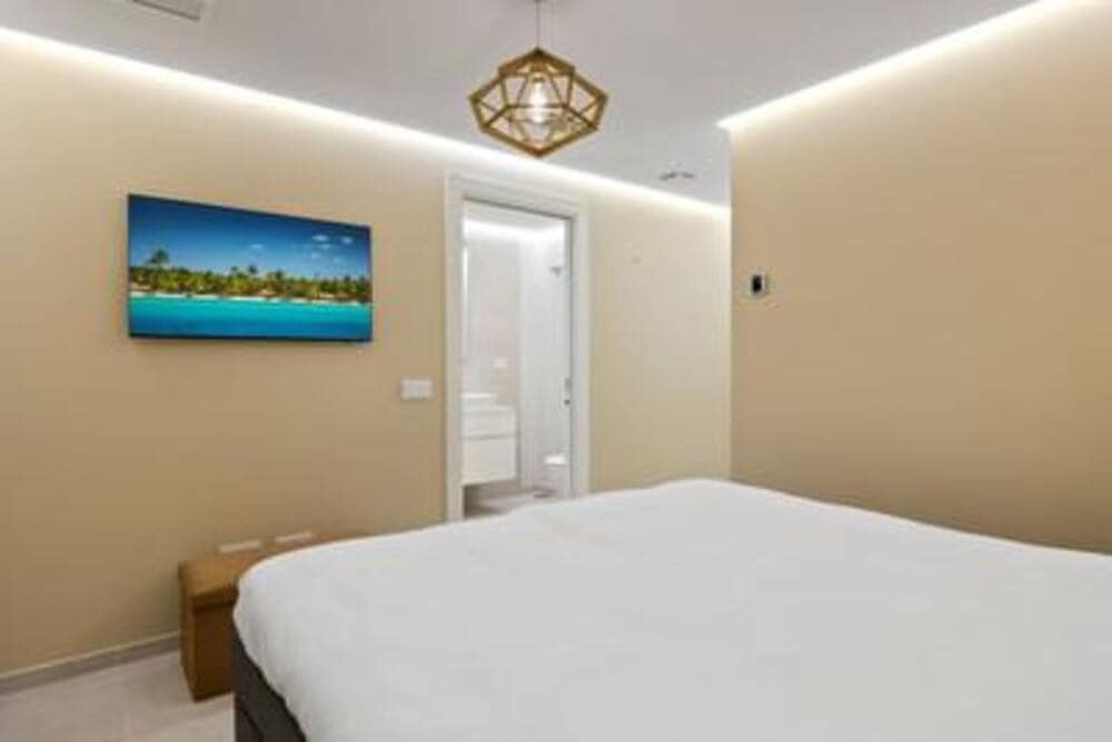 4 sovrum Lägenhet till salu i Nueva Andalucia med pool garage - 1 575 000 € (Ref: 7799588)