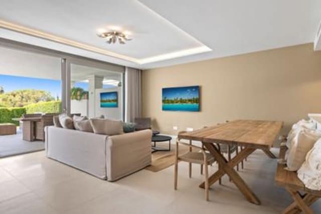 4 sovrum Lägenhet till salu i Nueva Andalucía Centro, Marbella med pool garage - 1 575 000 € (Ref: 7799588)