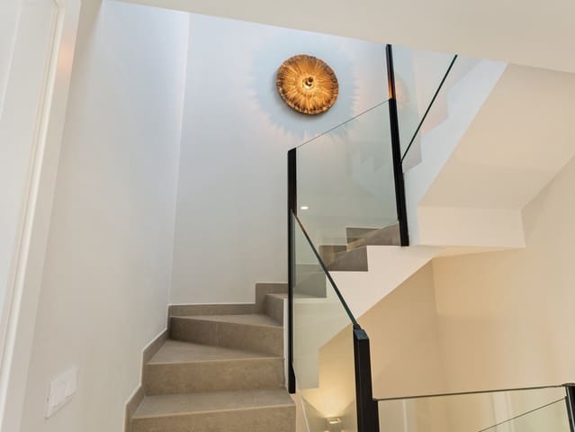 5 camera da letto Casa in vendita in Rodeo Alto - Guadaiza - La Campana, Marbella con piscina garage - 995.000 € (Rif: 7799593)