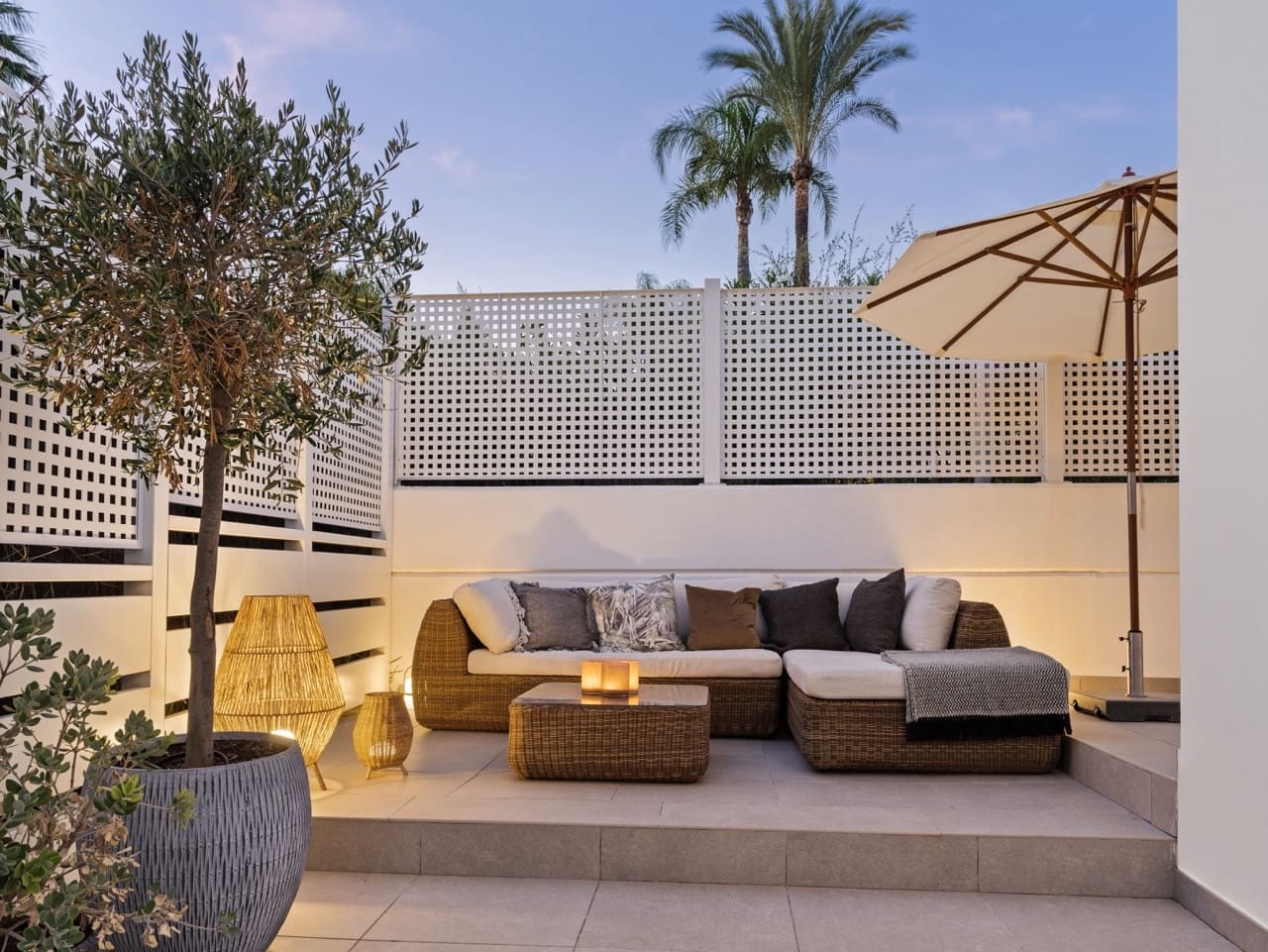 5 quarto Casa em Banda para venda em Marbella com piscina garagem - 995 000 € (Ref: 7799593)