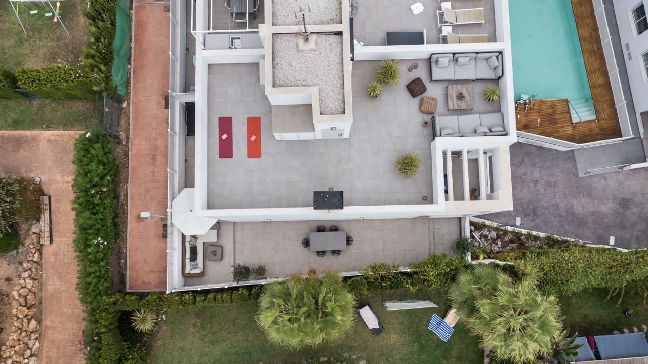 5 quarto Casa em Banda para venda em Marbella com piscina garagem - 995 000 € (Ref: 7799593)