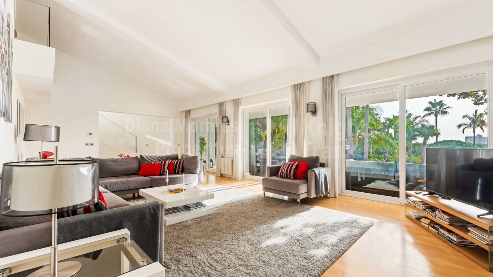 7 soverom Villa til salgs i Marbella med svømmebasseng garasje - € 2 750 000 (Ref: 7799596)