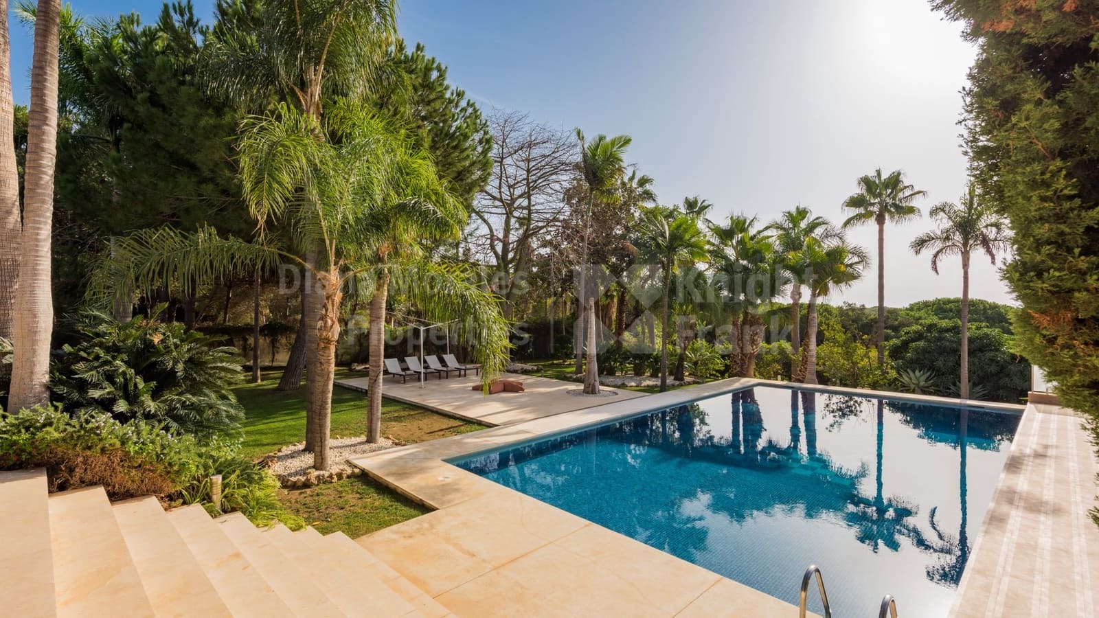 7 soverom Villa til salgs i Marbella med svømmebasseng garasje - € 2 750 000 (Ref: 7799596)