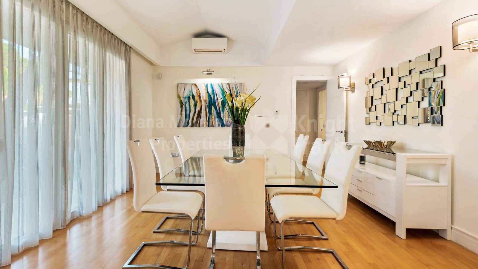 Chalet de 7 habitaciones en Marbella en venta con piscina garaje - 2.750.000 € (Ref: 7799596)
