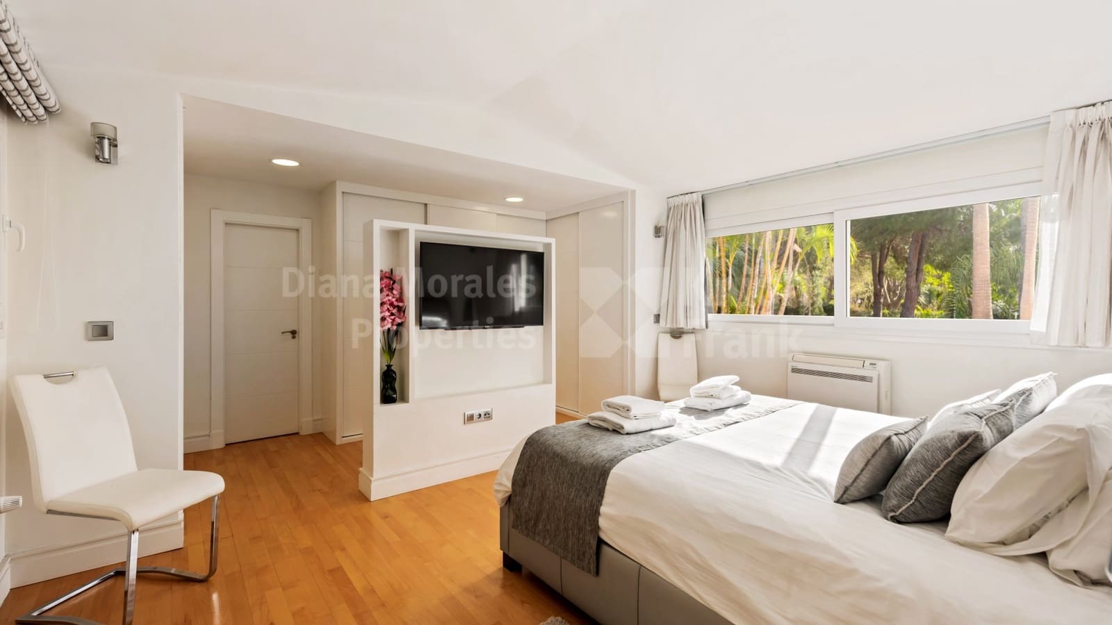 Chalet de 7 habitaciones en Marbella en venta con piscina garaje - 2.750.000 € (Ref: 7799596)