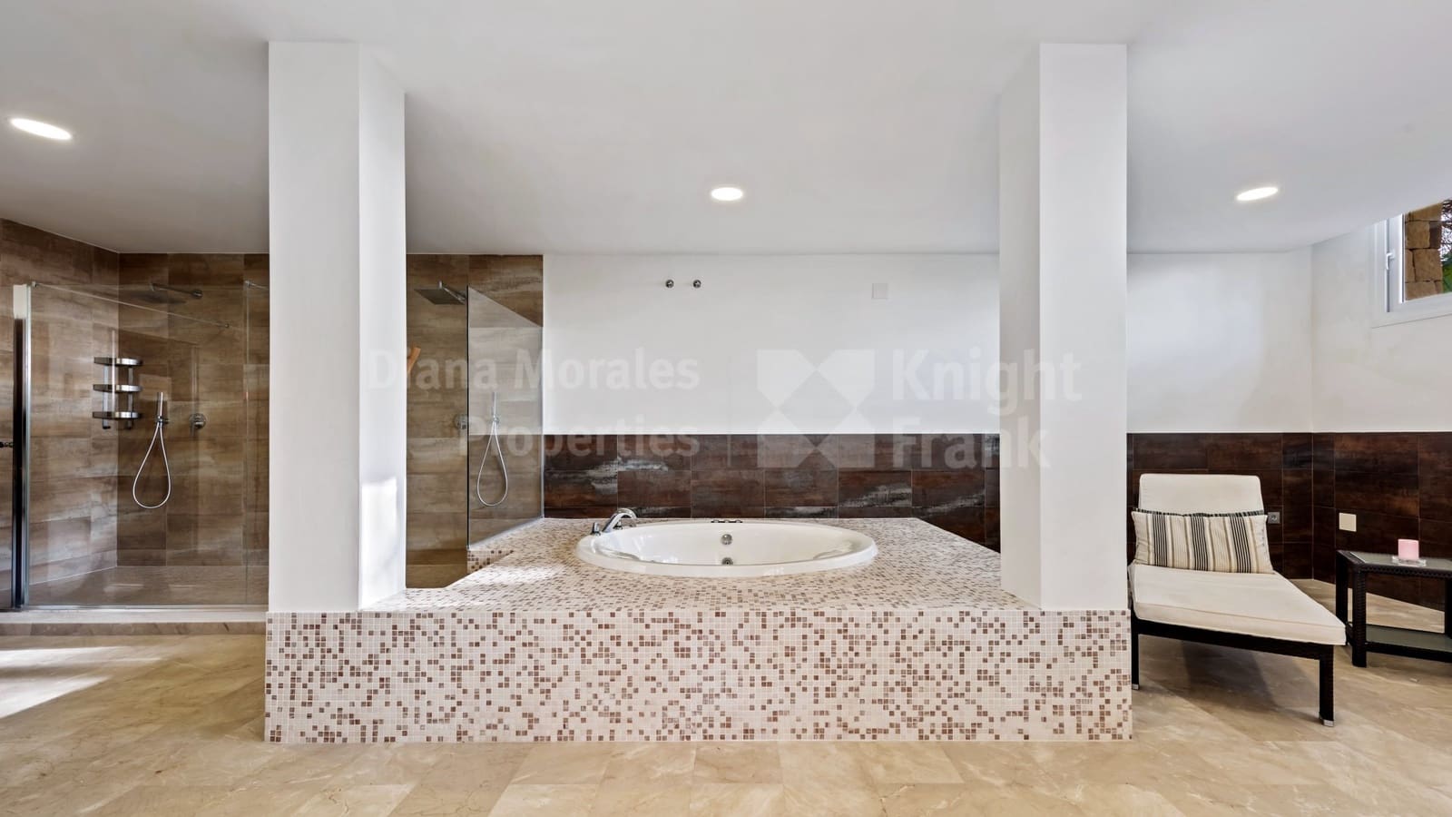 Chalet de 7 habitaciones en Marbella en venta con piscina garaje - 2.750.000 € (Ref: 7799596)