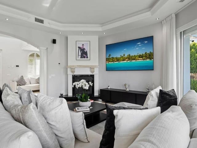 6 sypialnia Willa na sprzedaż w Los Naranjos, Marbella z basenem garażem - 3 100 000 € (Ref: 7802582)