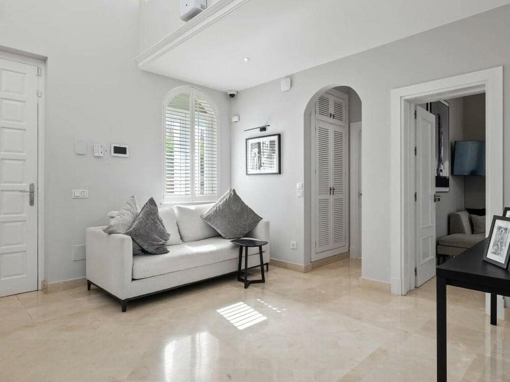6 soverom Villa til salgs i Marbella med svømmebasseng garasje - € 3 100 000 (Ref: 7802582)