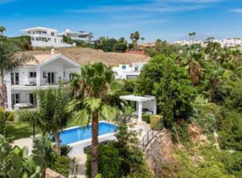 6 soverom Villa til salgs i Marbella med svømmebasseng garasje - € 3 100 000 (Ref: 7802582)