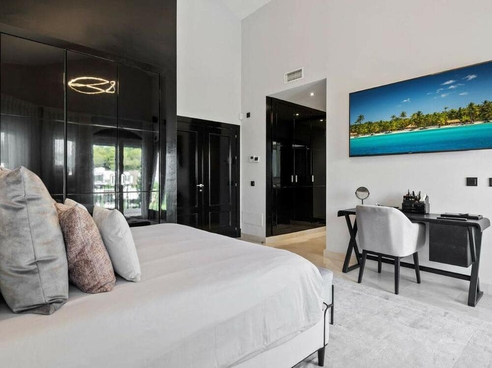 6 soverom Villa til salgs i Marbella med svømmebasseng garasje - € 3 100 000 (Ref: 7802582)