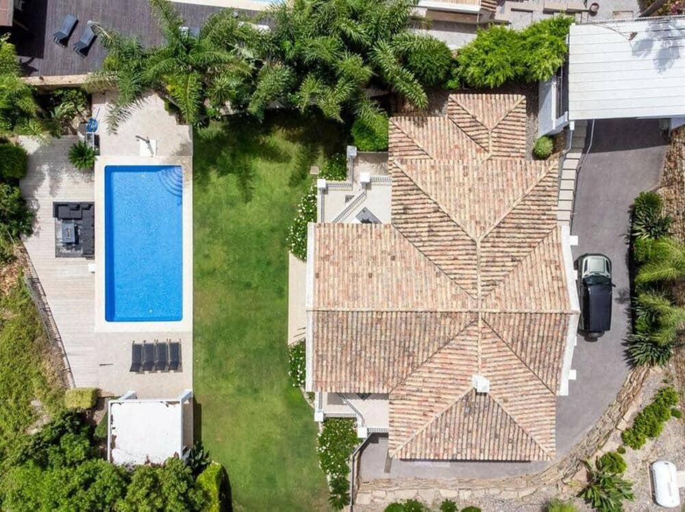 6 soverom Villa til salgs i Marbella med svømmebasseng garasje - € 3 100 000 (Ref: 7802582)