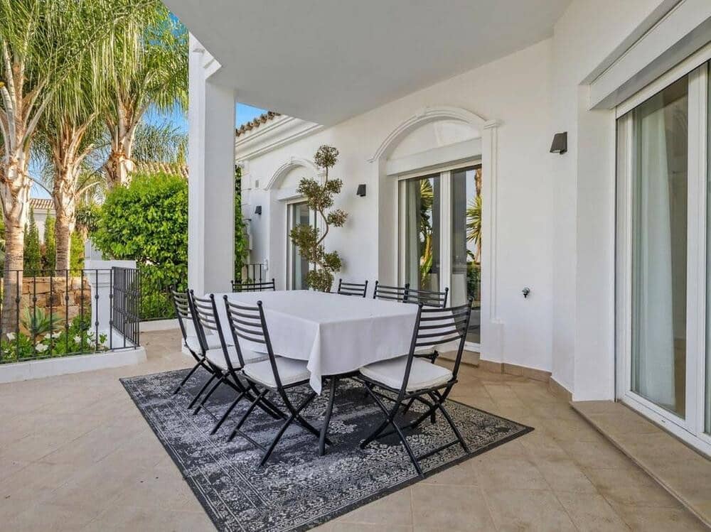 6 soverom Villa til salgs i Marbella med svømmebasseng garasje - € 3 100 000 (Ref: 7802582)