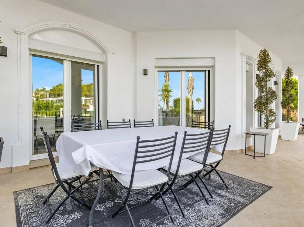 6 soverom Villa til salgs i Marbella med svømmebasseng garasje - € 3 100 000 (Ref: 7802582)