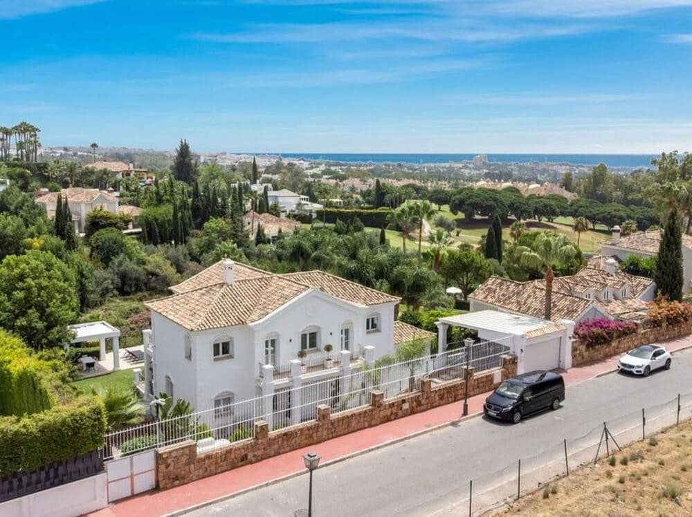 6 soverom Villa til salgs i Marbella med svømmebasseng garasje - € 3 100 000 (Ref: 7802582)