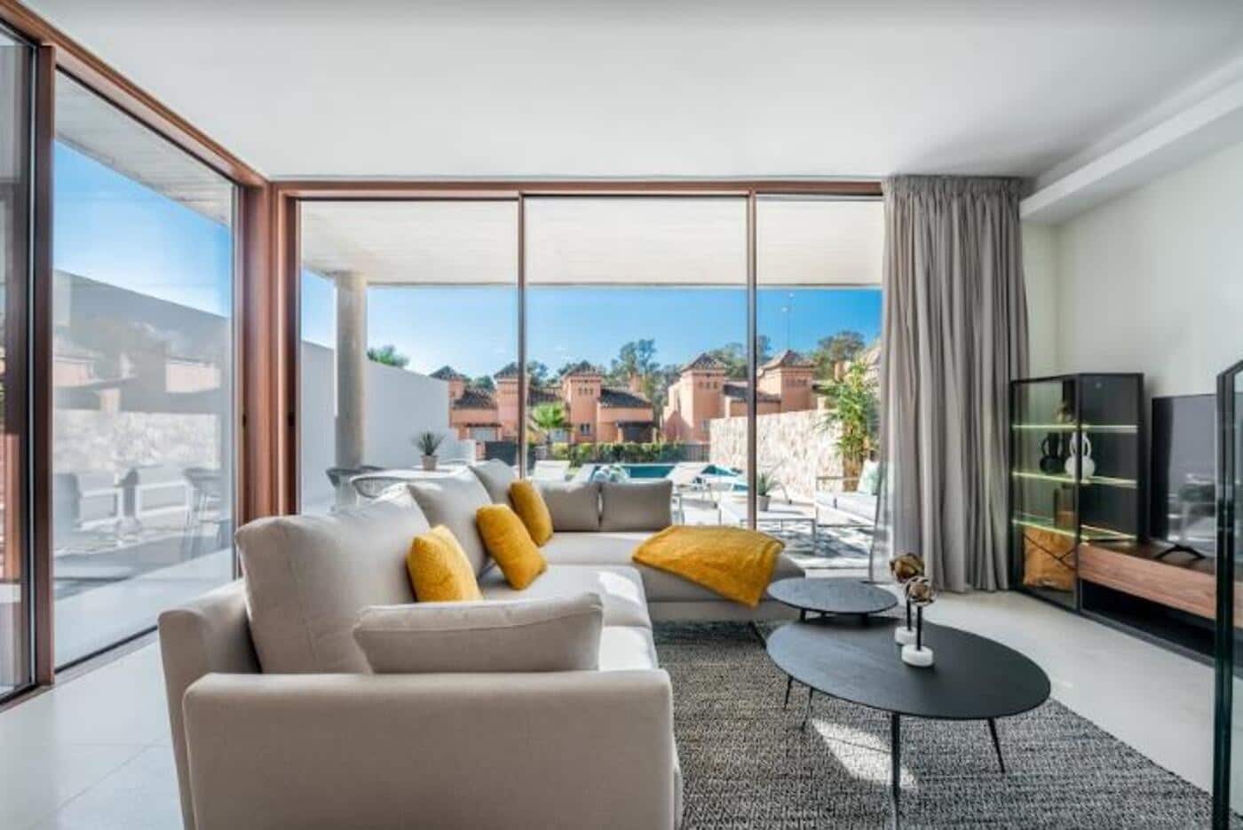 3 soverom Kjedet enebolig til salgs i Marbella med svømmebasseng garasje - € 1 990 000 (Ref: 7804548)