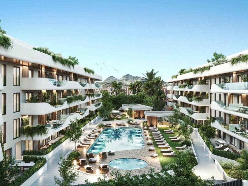 4 bedroom Apartment for sale in San Pedro de Alcantara with pool garage - € 880,000 (Ref: 7807511)