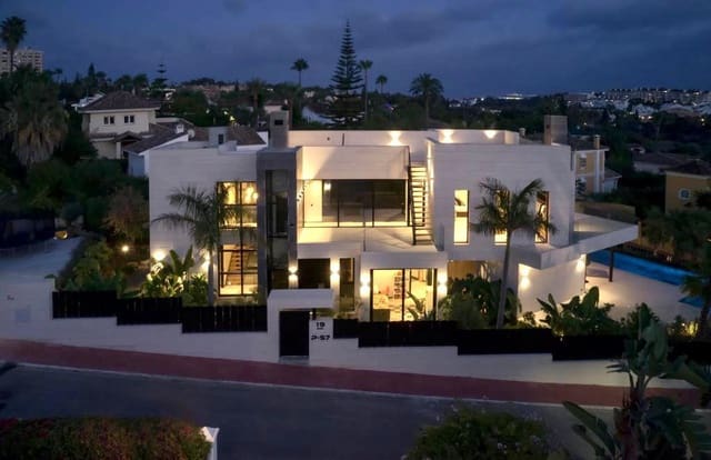 7 chambre Villa/Maison à vendre à Los Naranjos, Marbella avec piscine garage - 4 900 000 € (Ref: 7807514)