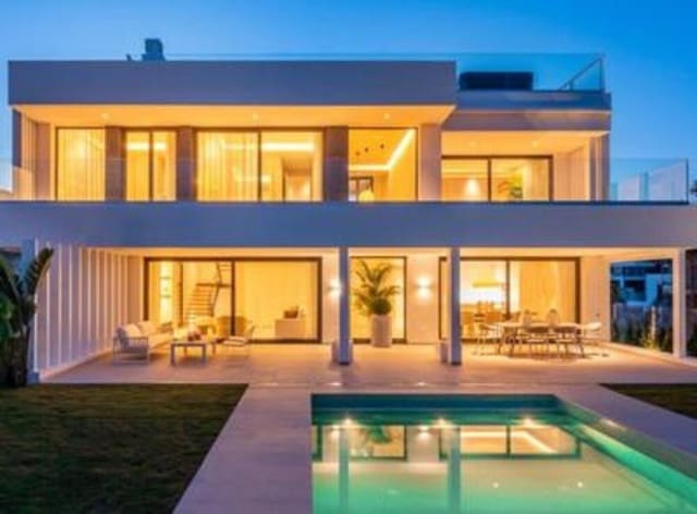 4 soverom Villa til salgs i Cancelada, Estepona med svømmebasseng garasje - € 2 750 000 (Ref: 7807515)