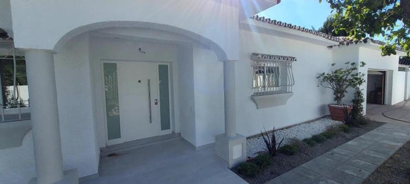 5 chambre Villa/Maison à vendre à Guadalmina avec piscine garage - 1 900 000 € (Ref: 7809271)