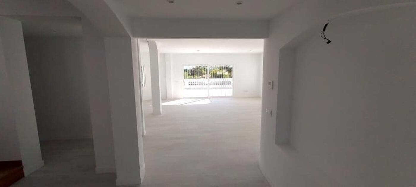 5 chambre Villa/Maison à vendre à Guadalmina avec piscine garage - 1 900 000 € (Ref: 7809271)