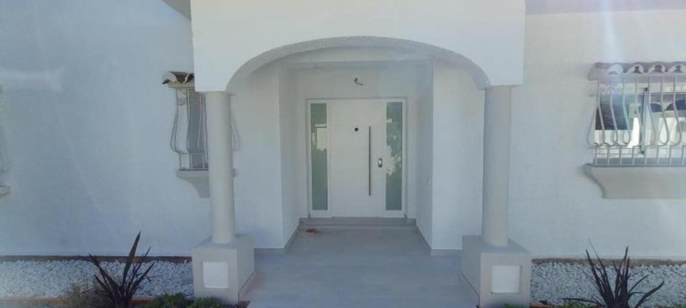 5 chambre Villa/Maison à vendre à Guadalmina avec piscine garage - 1 900 000 € (Ref: 7809271)