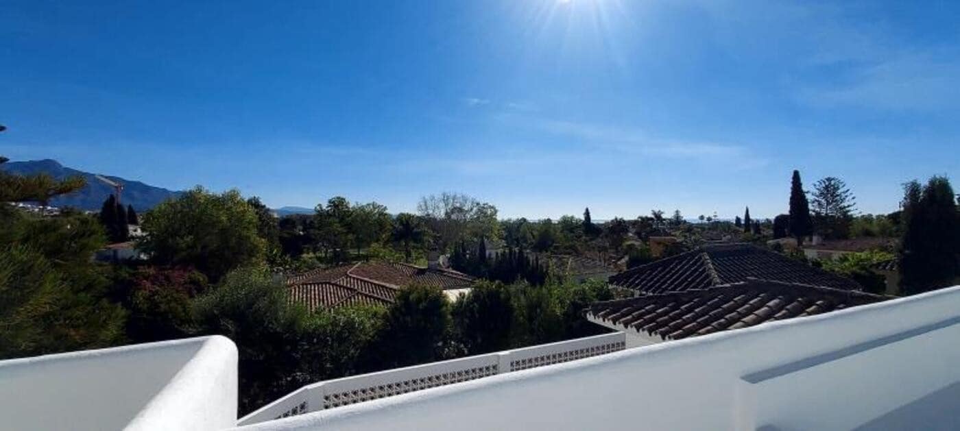 5 chambre Villa/Maison à vendre à Guadalmina avec piscine garage - 1 900 000 € (Ref: 7809271)